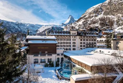 Ein allgemeiner Bergblick oder ein Berglick von des Hotels aus