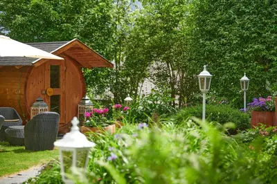Ein Garten an der Unterkunft Hotel Bristol Relais du Silence Superior