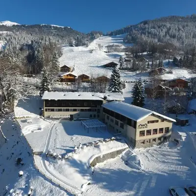 Family & Mountain Lodge C'est la Vie