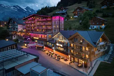 Ein allgemeiner Bergblick oder ein Berglick von der Pension aus