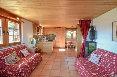 Ein Sitzbereich in der Unterkunft Vieux Valais Malisse