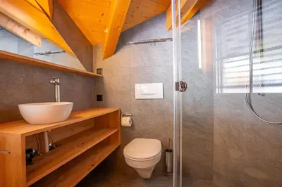 Ein Badezimmer in der Unterkunft Wilhelm Tell Duplex