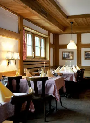 Ein Sitzbereich in der Unterkunft Hotel-Restaurant zum Gade