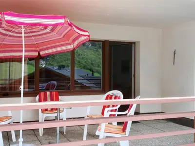 Ein Patio oder anderer Außenbereich in der Unterkunft Apartment Ringstrasse Apt 126 by Interhome