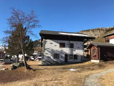 Ein allgemeiner Bergblick oder ein Berglick von der Ferienwohnung aus
