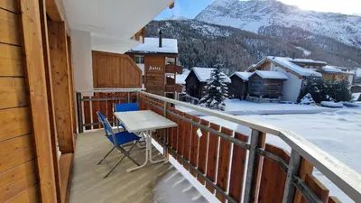 Ein allgemeiner Bergblick oder ein Berglick von der Ferienwohnung aus