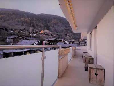 Ein allgemeiner Bergblick oder ein Berglick von der Ferienwohnung aus