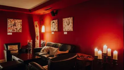 Ein Sitzbereich in der Unterkunft Unique Hotel Post
