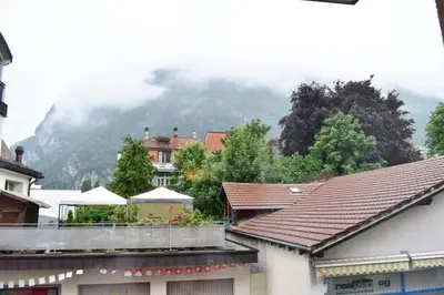 Ein allgemeiner Bergblick oder ein Berglick von der Ferienwohnung aus