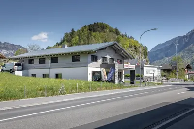 Ein allgemeiner Bergblick oder ein Berglick von der Pension aus