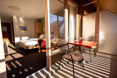 Ein Sitzbereich in der Unterkunft Hotel Jungfraublick