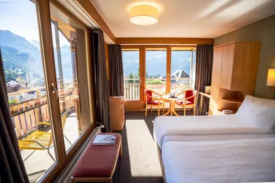 Ein allgemeiner Bergblick oder ein Berglick von des Hotels aus