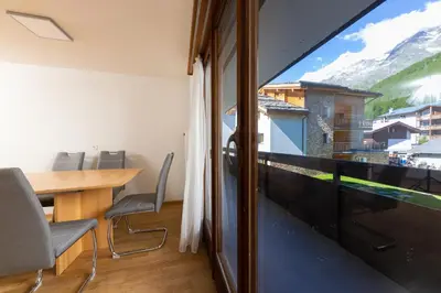 Ein allgemeiner Bergblick oder ein Berglick von der Ferienwohnung aus