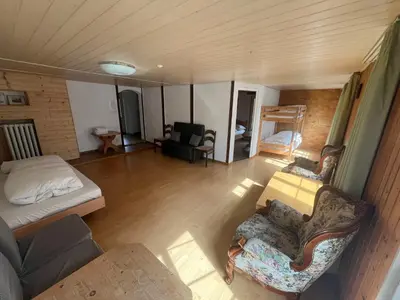 Ein Sitzbereich in der Unterkunft Interlaken apartment 27