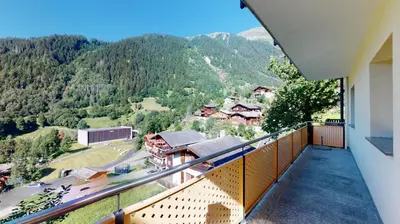 Ein allgemeiner Bergblick oder ein Berglick von der Ferienwohnung aus