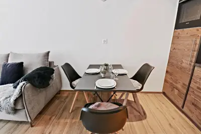 Ein Sitzbereich in der Unterkunft Studio rénové et chaleureux en plein centre
