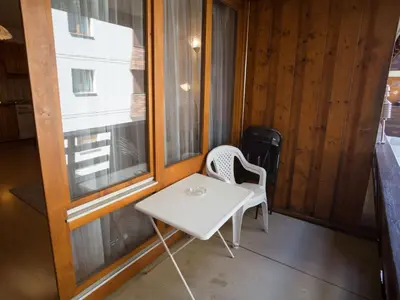Ein Sitzbereich in der Unterkunft Studio Velan 115 by Interhome