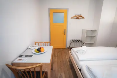 Ein Bett oder Betten in einem Zimmer der Unterkunft B&B Haus Schönstatt contactless- Check-In