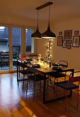 Ein Sitzbereich in der Unterkunft Interlaken City Apartments