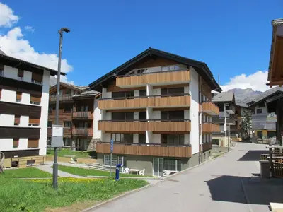 Das Gebäude in dem sich die Ferienwohnung befindet
