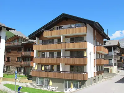 Das Gebäude in dem sich die Ferienwohnung befindet