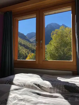 Ein allgemeiner Bergblick oder ein Berglick von der Ferienwohnung aus