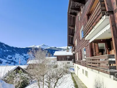 Ein allgemeiner Bergblick oder ein Berglick von der Ferienwohnung aus