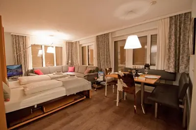 Ein Bett oder Betten in einem Zimmer der Unterkunft Haus Bodmen C, Apartment Edelweiss