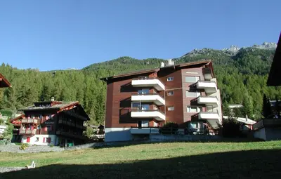 Ein allgemeiner Bergblick oder ein Berglick von der Ferienwohnung aus