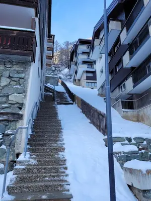 Studio in Zermatt mit toller Aussicht aufs Dorf im Winter