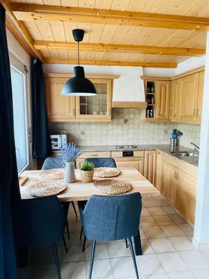 Küche/Küchenzeile in der Unterkunft Ferienwohnung Gemmiblick