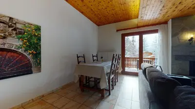 Ein Sitzbereich in der Unterkunft 5min. from the ski slopes Crans-Montana, 2 bedrooms, covered parking