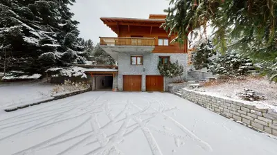 5min. from the ski slopes Crans-Montana, 2 bedrooms, covered parking im Winter