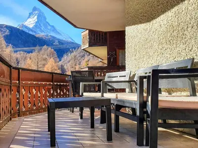 Ein allgemeiner Bergblick oder ein Berglick von der Ferienwohnung aus