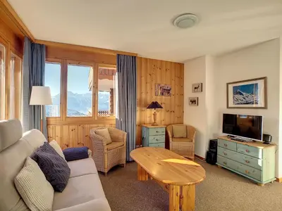 TV/Unterhaltungsangebot in der Unterkunft Apartment Les Cretes II by Interhome