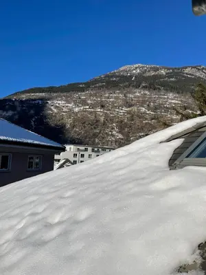 Ein allgemeiner Bergblick oder ein Berglick von der Ferienwohnung aus
