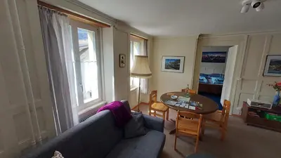 Ein Sitzbereich in der Unterkunft Ferienwohnung Rothorn Meiringen