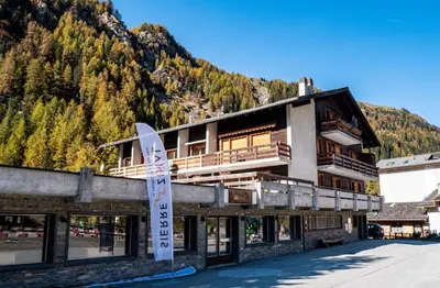 Ein allgemeiner Bergblick oder ein Berglick von der Ferienwohnung aus