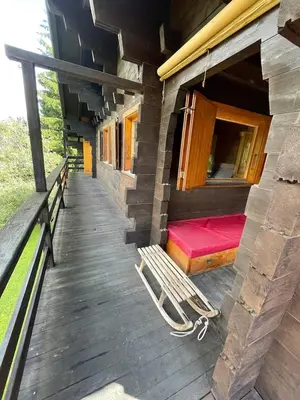 Ein Balkon oder eine Terrasse in der Unterkunft Chalet Singlinaz