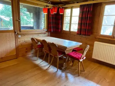 Ein Sitzbereich in der Unterkunft Chalet Singlinaz