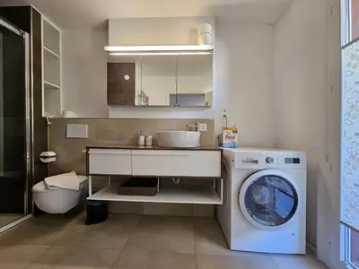 Ein Badezimmer in der Unterkunft Falke 2nd Floor