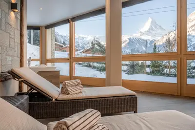 Ein allgemeiner Bergblick oder ein Berglick von der Ferienwohnung aus