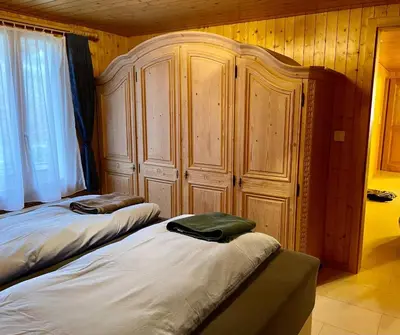 Ein Bett oder Betten in einem Zimmer der Unterkunft Schöne Ferienwohnung mit Seeblick