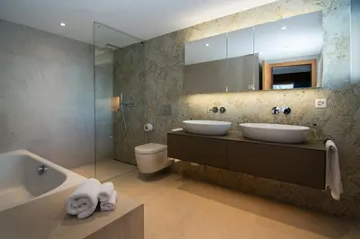 Ein Badezimmer in der Unterkunft Berghof Penthouse