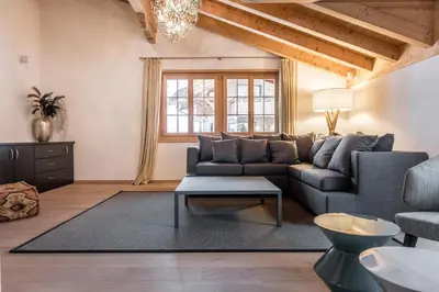 Ein Sitzbereich in der Unterkunft Chalet La Gioventu - GRIWA RENT AG