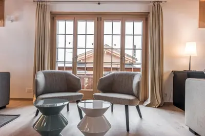 Ein Sitzbereich in der Unterkunft Chalet La Gioventu - GRIWA RENT AG