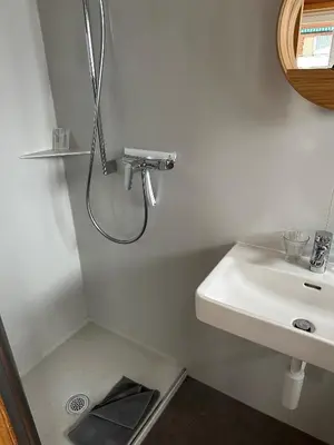 Ein Badezimmer in der Unterkunft Hotel WALZ