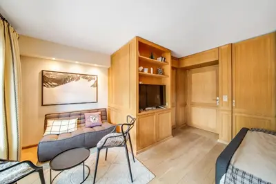 Ein Sitzbereich in der Unterkunft Lovely studio in Crans’ center