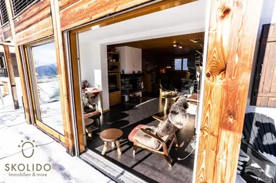Ein Sitzbereich in der Unterkunft Chalet Lärchenwinkel, Riederalp Golmenegg