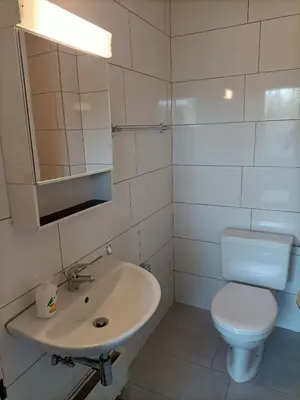 Ein Badezimmer in der Unterkunft Studio lumineux bien placé en ville de Sion